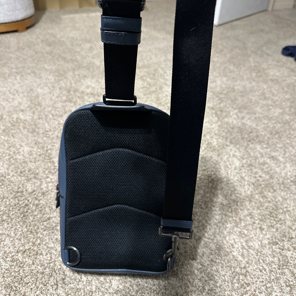 Coach one strap backpack - Picture 4 of 5